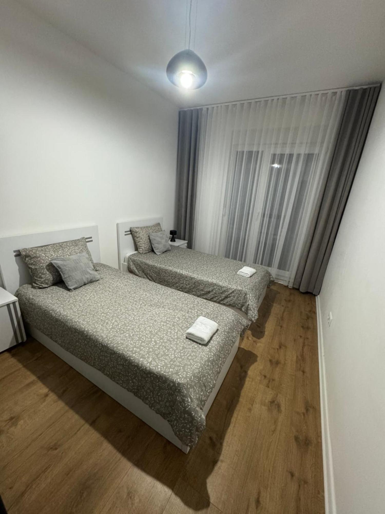 Priam Apartment Pristina Esterno foto